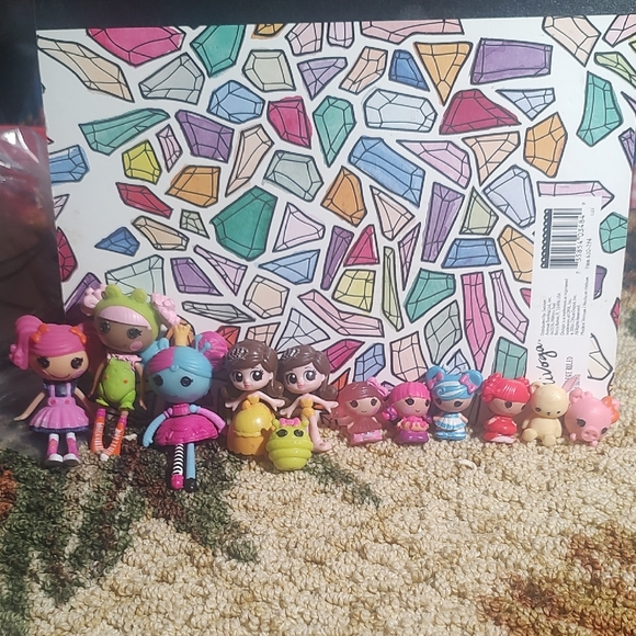 Lala Loopsey Mini Doll Set With Pets Plus 2 Other Dolls - Picture 1 of 4